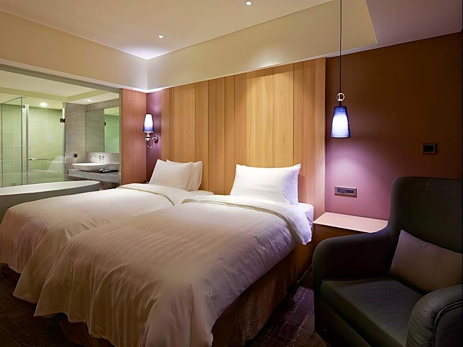 CHECK inn SELECT Taipei NeiHu