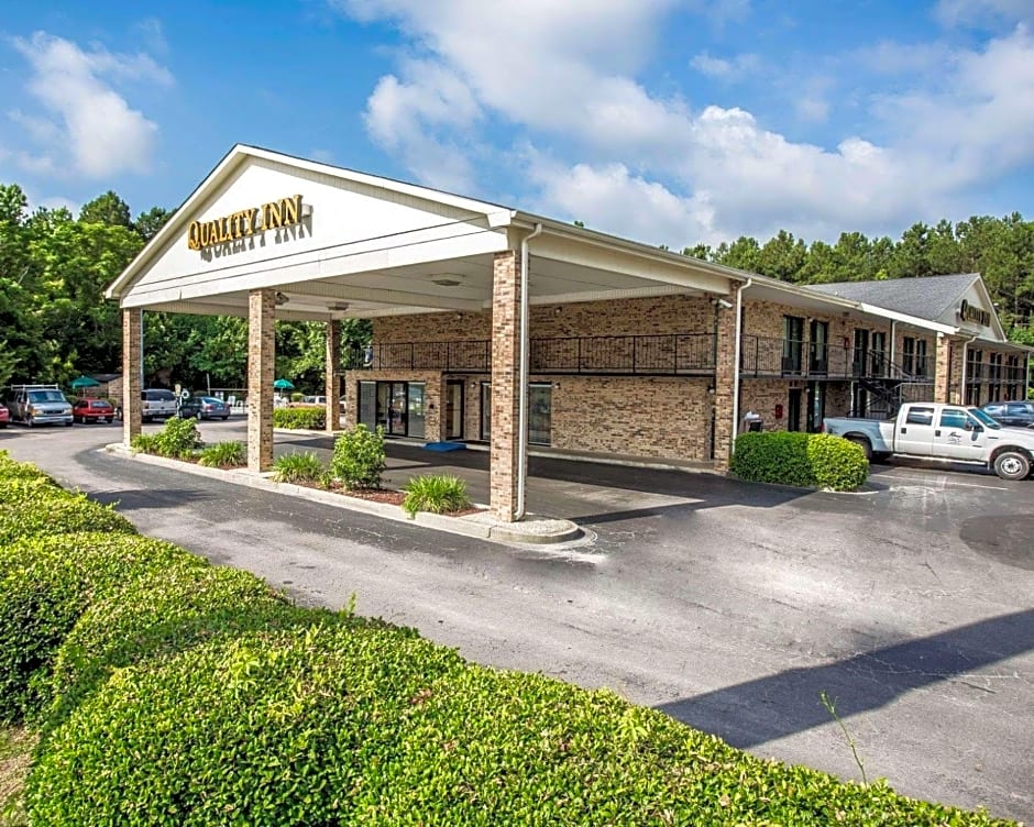 Quality Inn Manning I-95