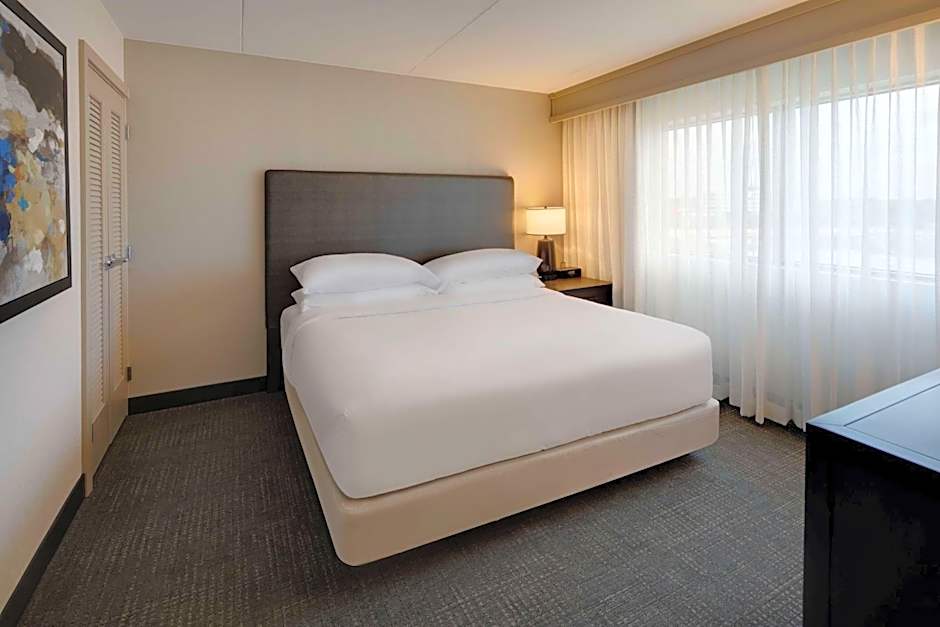Embassy Suites By Hilton Hotel Detroit - North / Troy - Auburn Hills
