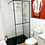 Hôte Labyrinthe lit 180 cm salle de bain, petit dej compris