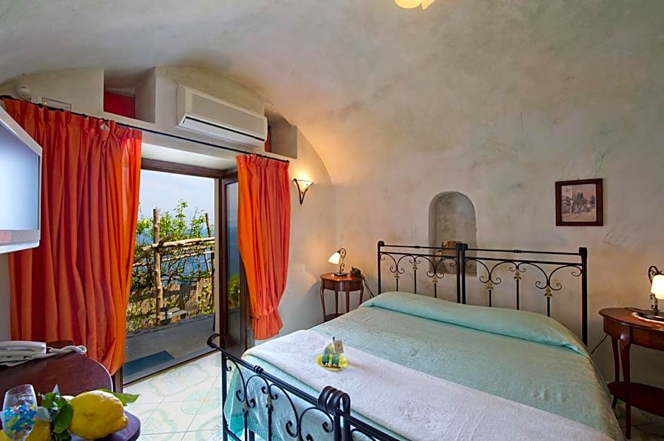 L'Antico Borgo Dei Limoni
