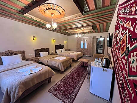 Quadruple Room with Balcony