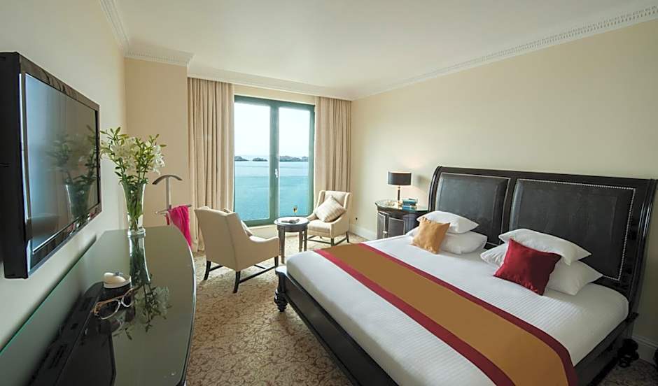Royal Princess Hotel