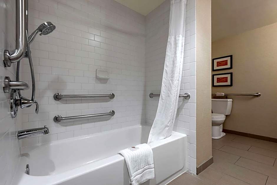 Comfort Inn The Pointe
