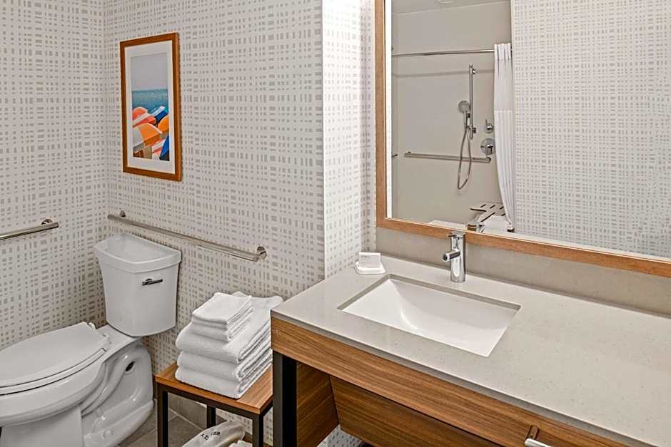 Hampton Inn by Hilton Costa Mesa Newport Beach