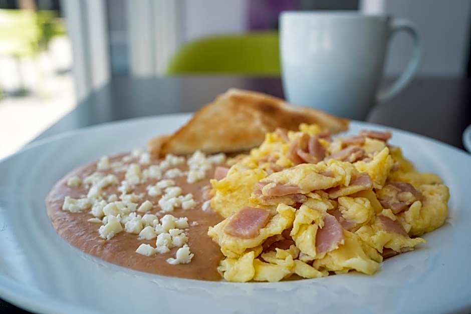 Holiday Inn Express Hotel & Suites Hermosillo By IHG