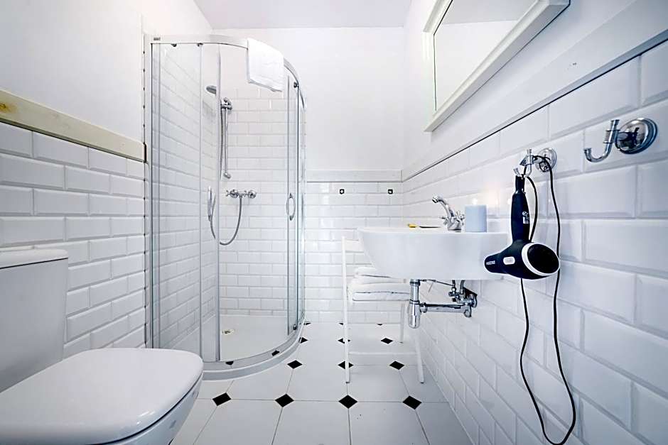 Stare Sady Chillout Rooms "Pod Jabłoniami"