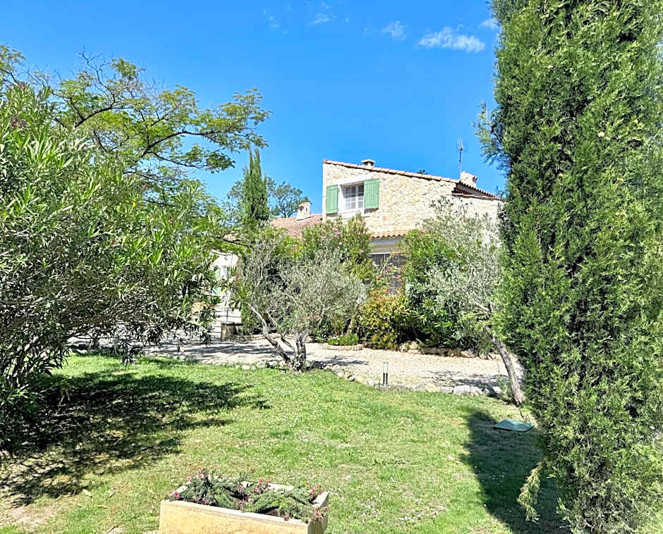 Domaine Au Coeur des Alpilles