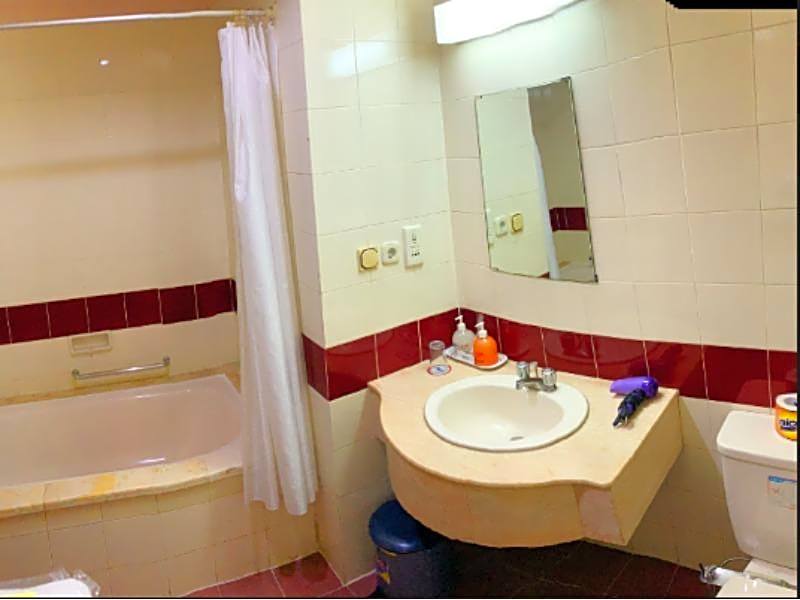 Asuka Hotel MM2100 Industrial Town