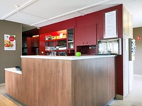 Campanile Grasse - Ch¿auneuf