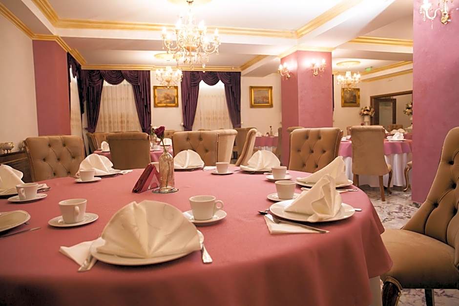 Royal Boutique Mangalia Breeze