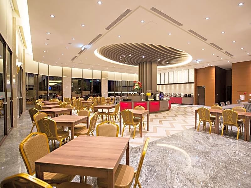 Kai Shen Starlight Hotel