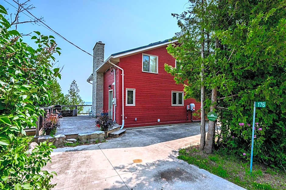 Norse Nook - Waterfront w Hot Tub & Sauna