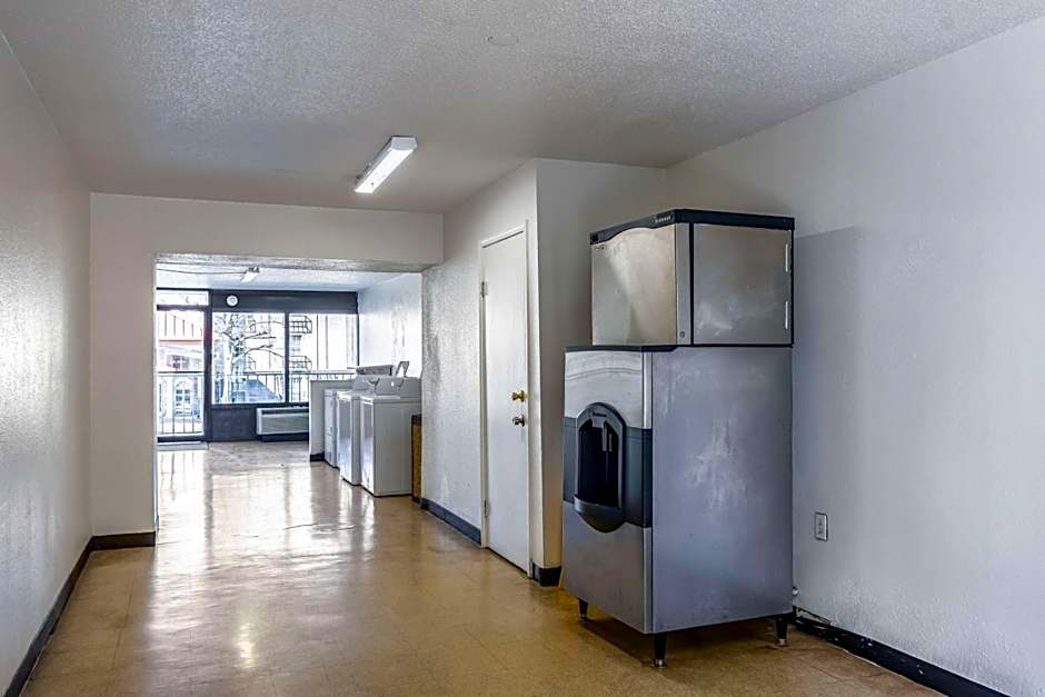 Motel 6-Little Rock, AR - West