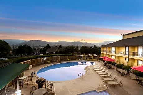 SureStay Hotel Wenatchee