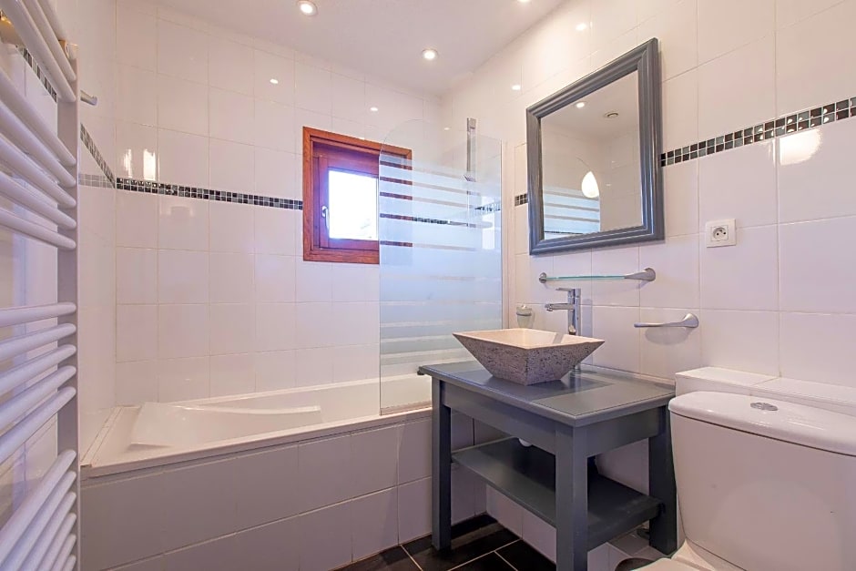 Les Aiguilles De Warens