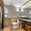 Best Western Plus Longbranch Hotel & Convention Center