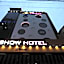 Show Hotel