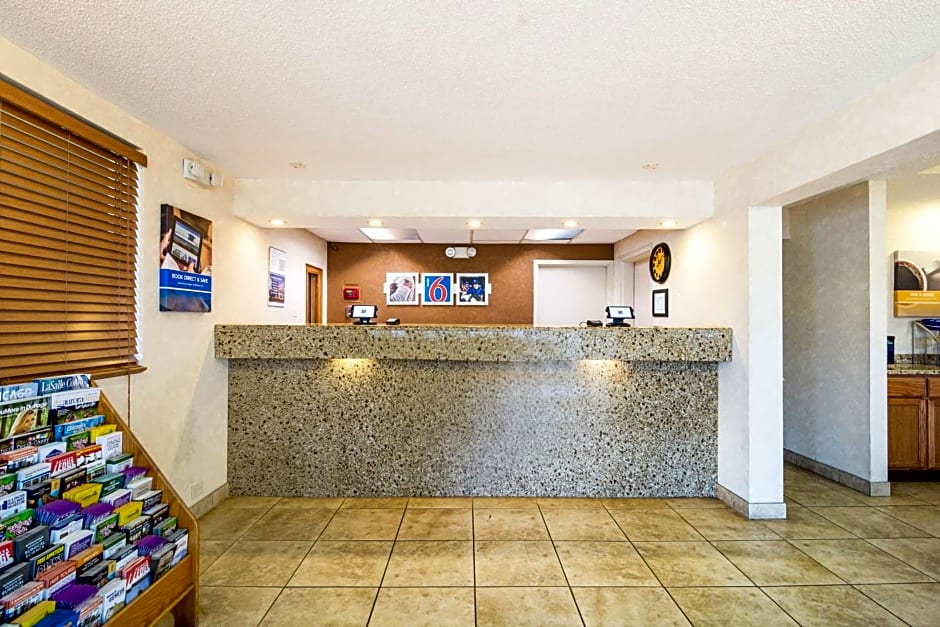 Motel 6-Alsip, IL
