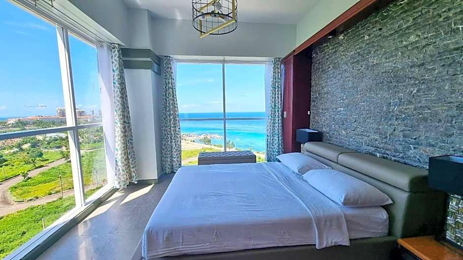 La Mirada Residences
