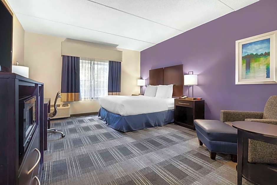 Best Western Hartford Hotel & Suites