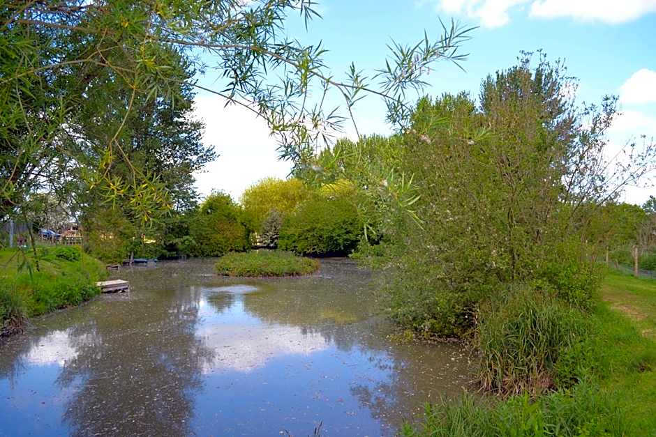 The Chiltern Lodges at Upper Farm Henton