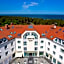 Hotel White