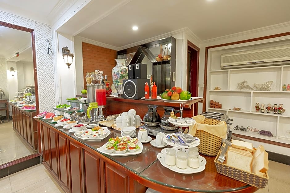 Hanoi Little Town Hotel