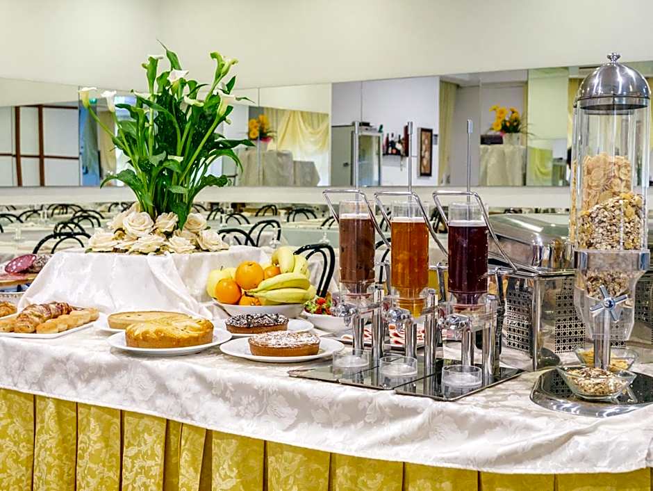 Hotel Ada