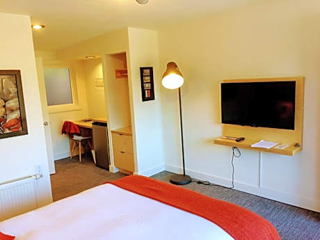 Fauna Standard Queen Room