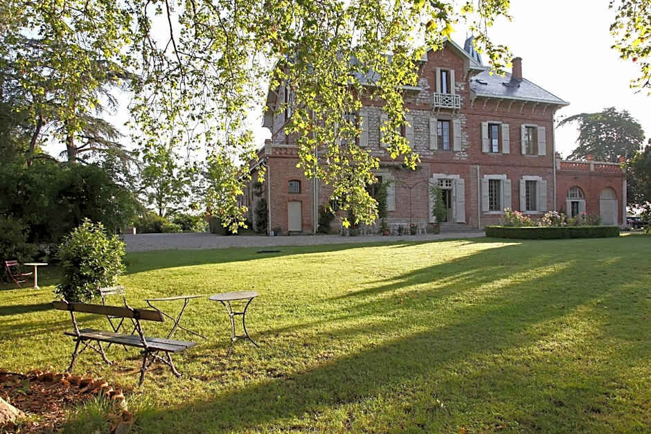 Domaine du Buc, Le Château