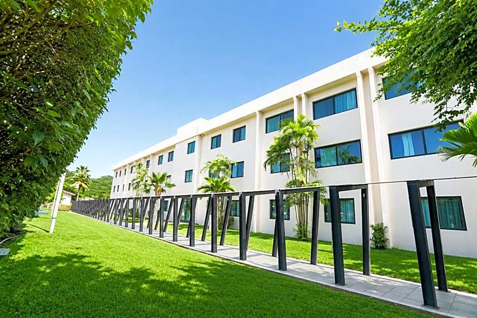 Fiesta Royale Hotel