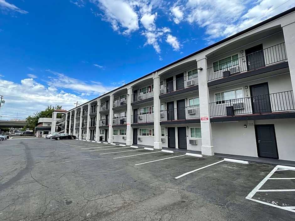 The Midtowner Hotel, SureStay Collection by Best Western