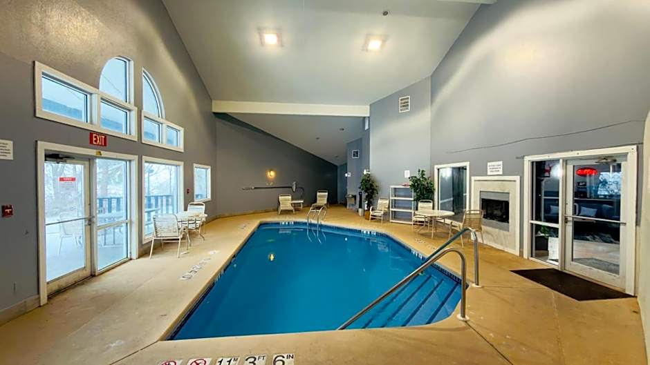 AmericInn by Wyndham Lake Mills