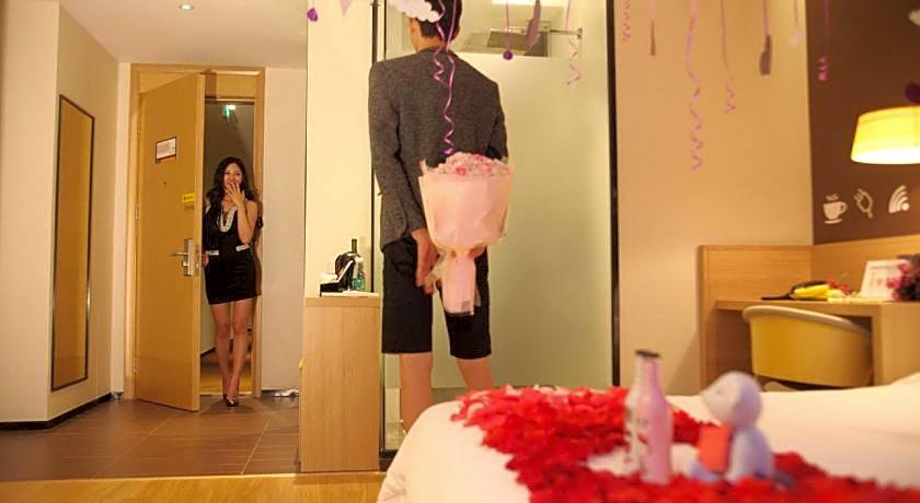 IU Hotel Xian Zhong Gu Lou Square