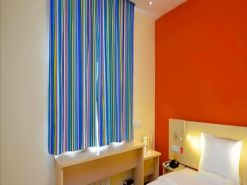 7 Days Inn Luoyang Lijingmen Scenic Spot Shizi Street