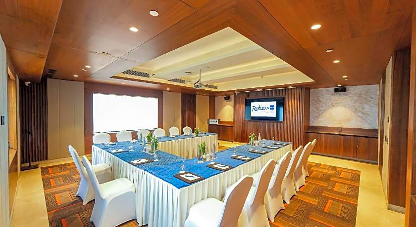 Radisson Blu Towers Kaushambi Delhi NCR