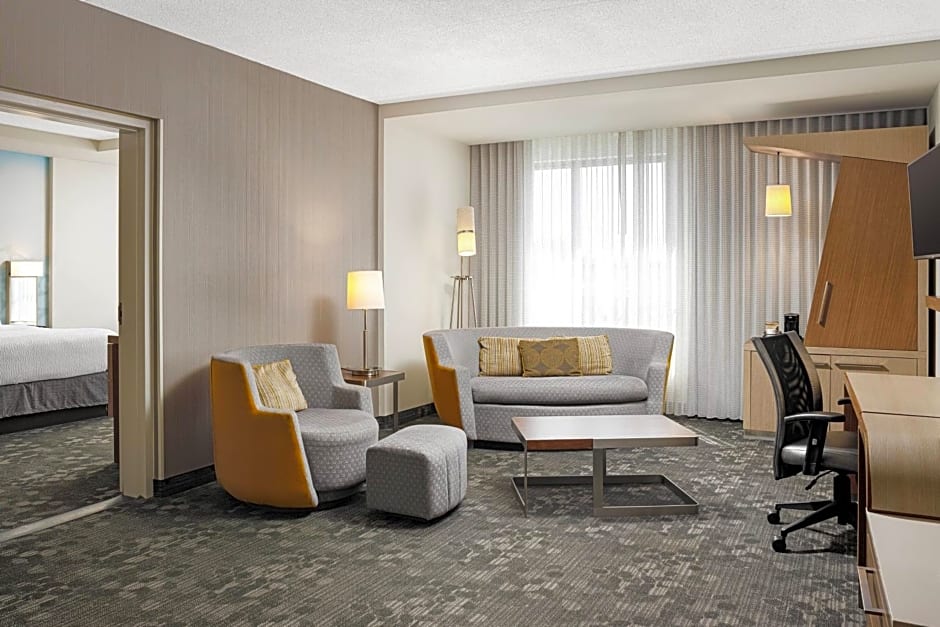 Courtyard by Marriott Charleston Summerville
