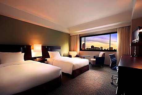 2 Double Premium Club Lounge Access