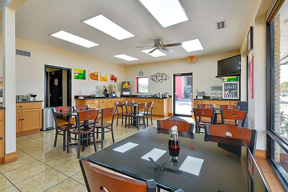 OYO Hotel Twin Lake- Lake Park Valdosta area