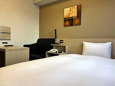 Standard Single Room - Smoking