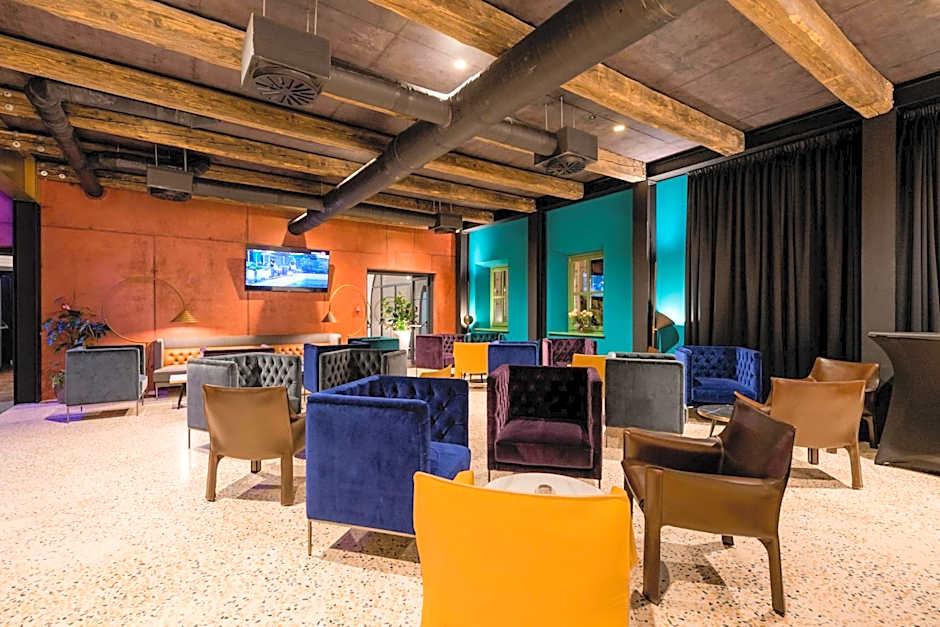 Winery & Design hotel ROXANICH