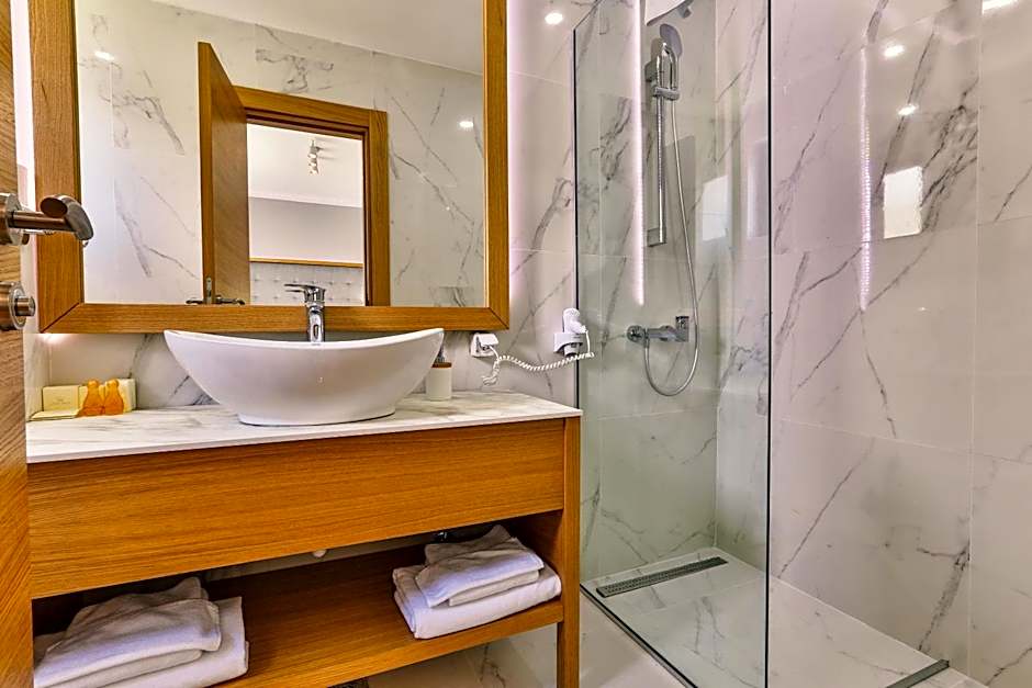 Hotel Lusso Mare by Aycon