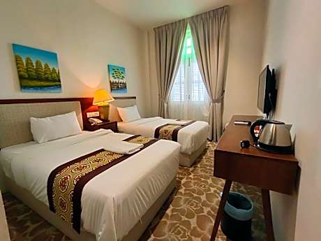 Kapitan Twin Room