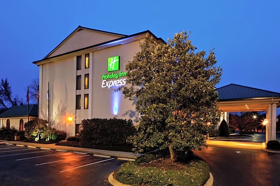 Holiday Inn Express Nashville-Hendersonville
