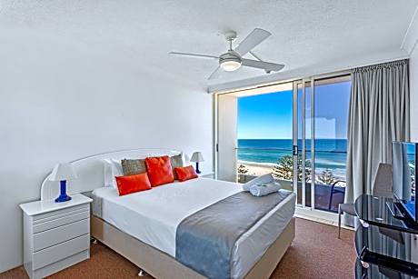 Standard Two-Bedroom Apartment with Aircon and Ocean View