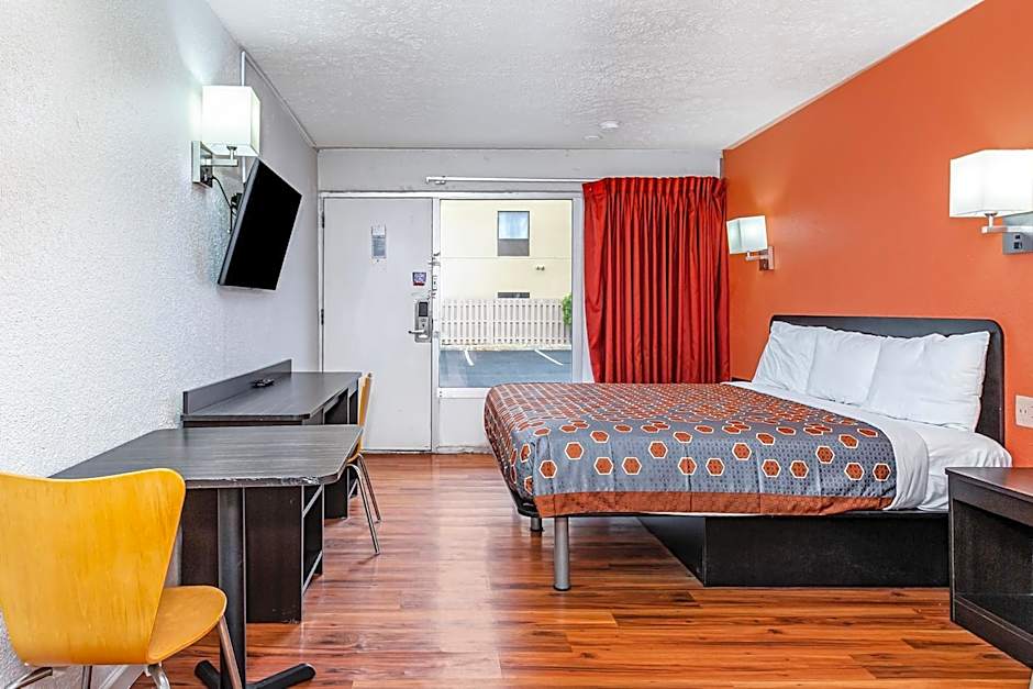 Relax Inn by OYO Columbus OH I 70