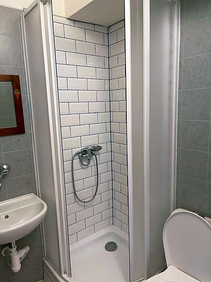 Clown and Bard Hostel