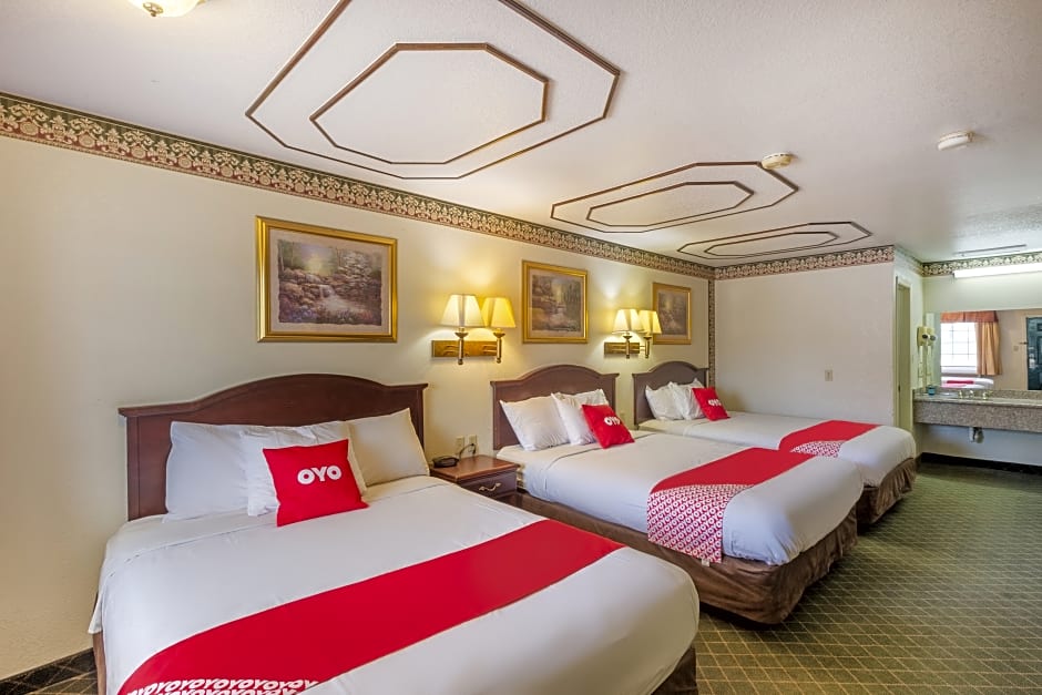 Three Rivers Executive Inn & Suites By OYO