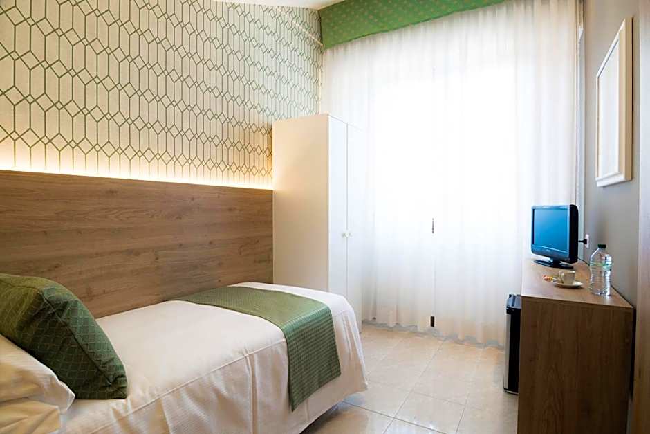 Hotel Pacific